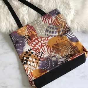 Vera Bradley Tote Bag with zipper